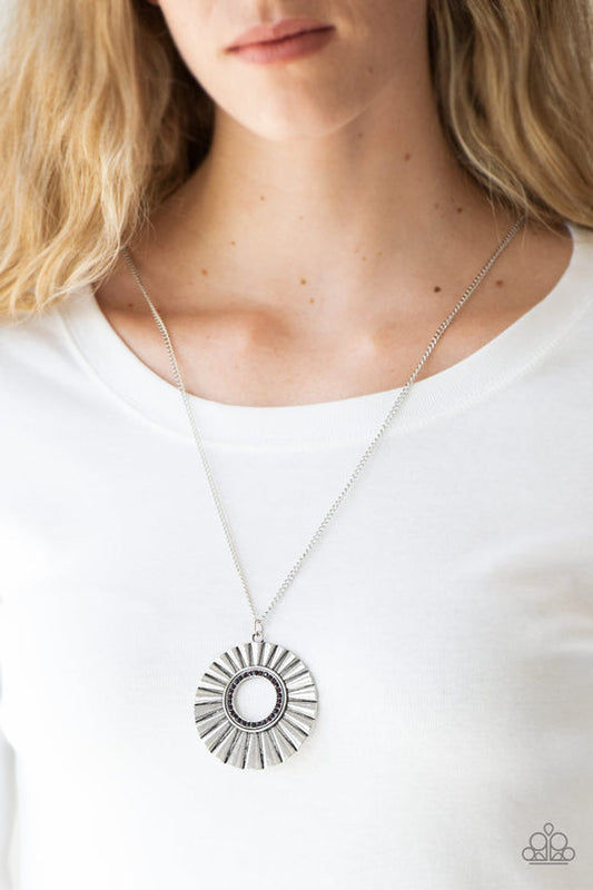 Chicly Centered Purple Necklace Paparazzi N0691