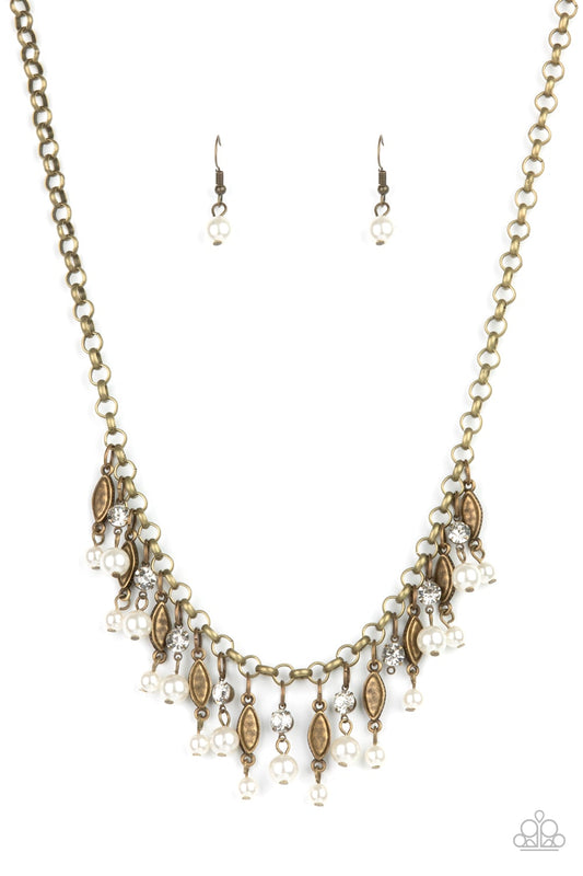 Cosmopolitan Couture Brass Necklace Paparazzi N0324