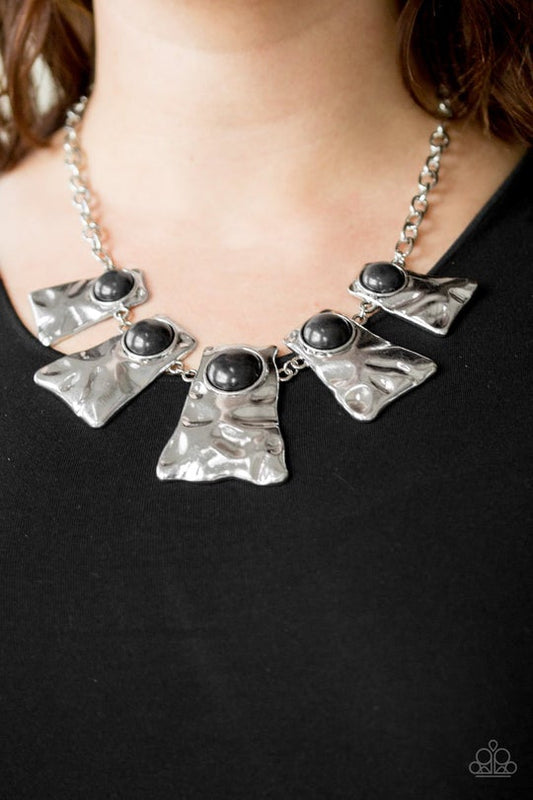 Cougar Black Necklace Paparazzi N0161