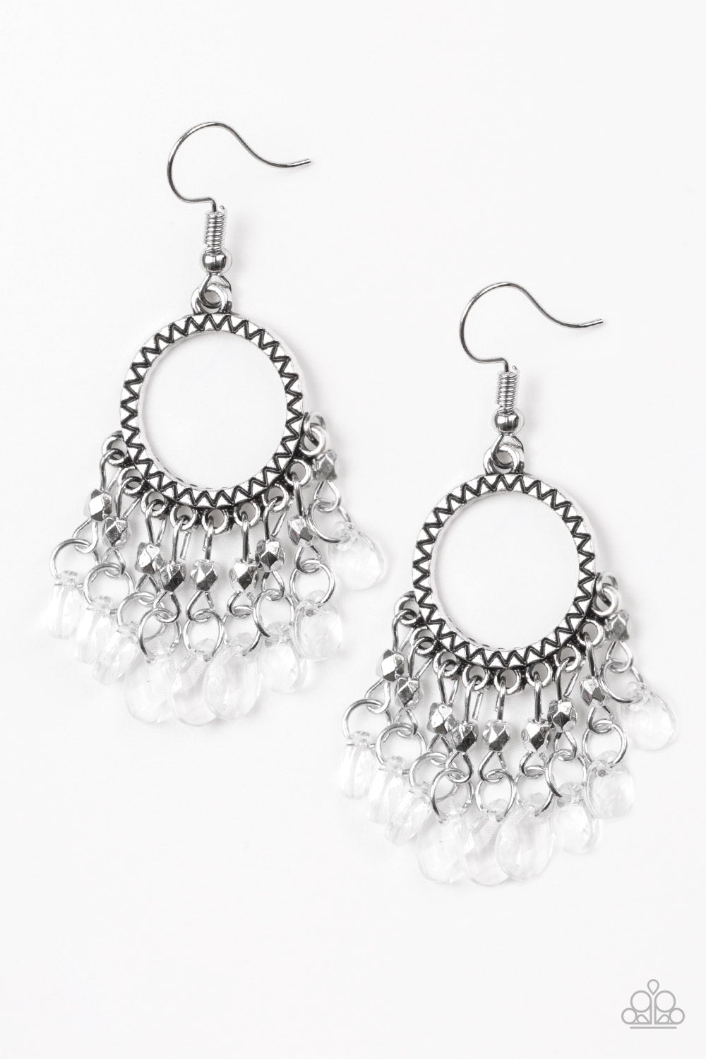 Papadise Palace White Earring Paparazzi E0364