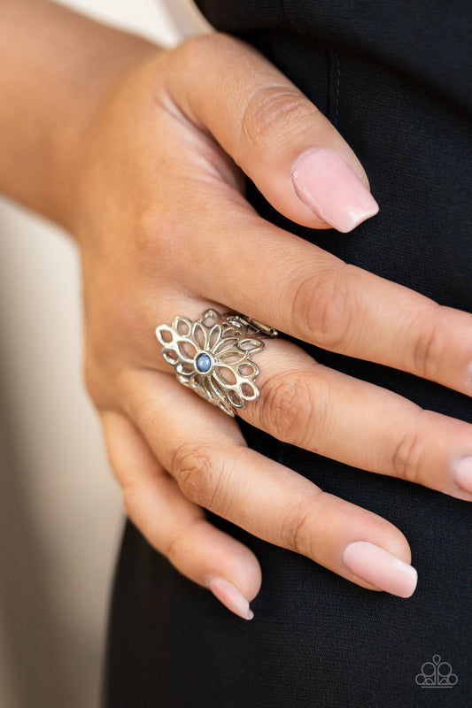 Perennial Daydream Blue Ring Paparazzi R0232