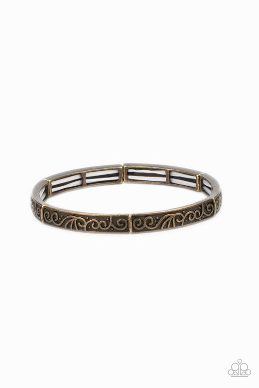 Precisely Petite Brass Bracelet Paparazzi B0144