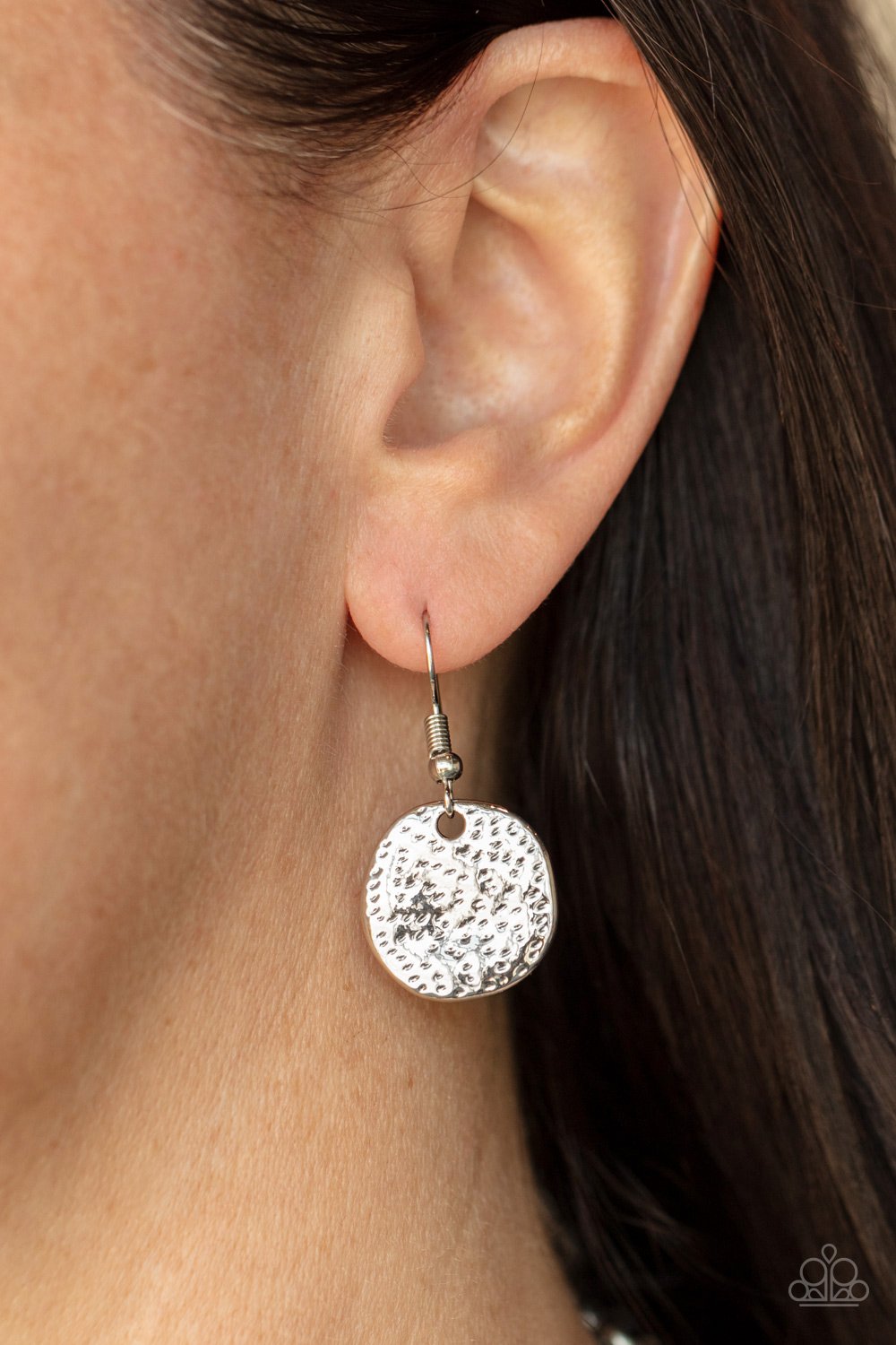 Spot On Sparkle White Necklace N0318 Fall 2021