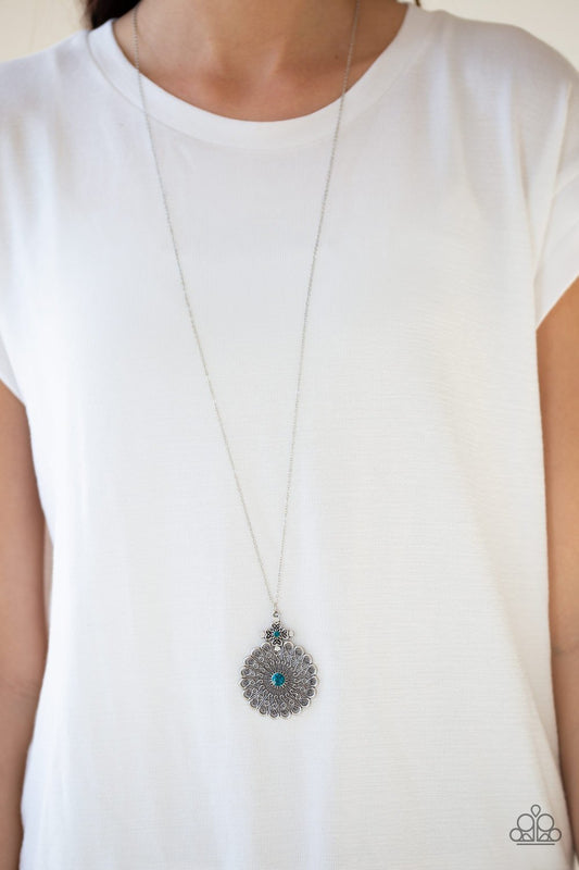 Walk On The Wildflower Side Blue Rhinestone Floral Pendant Necklace Paparazzi N0204