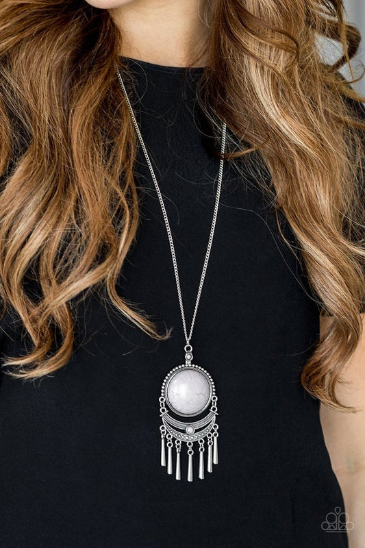 Rural Rustler White Cracked Stone Necklace Paparazzi N0504